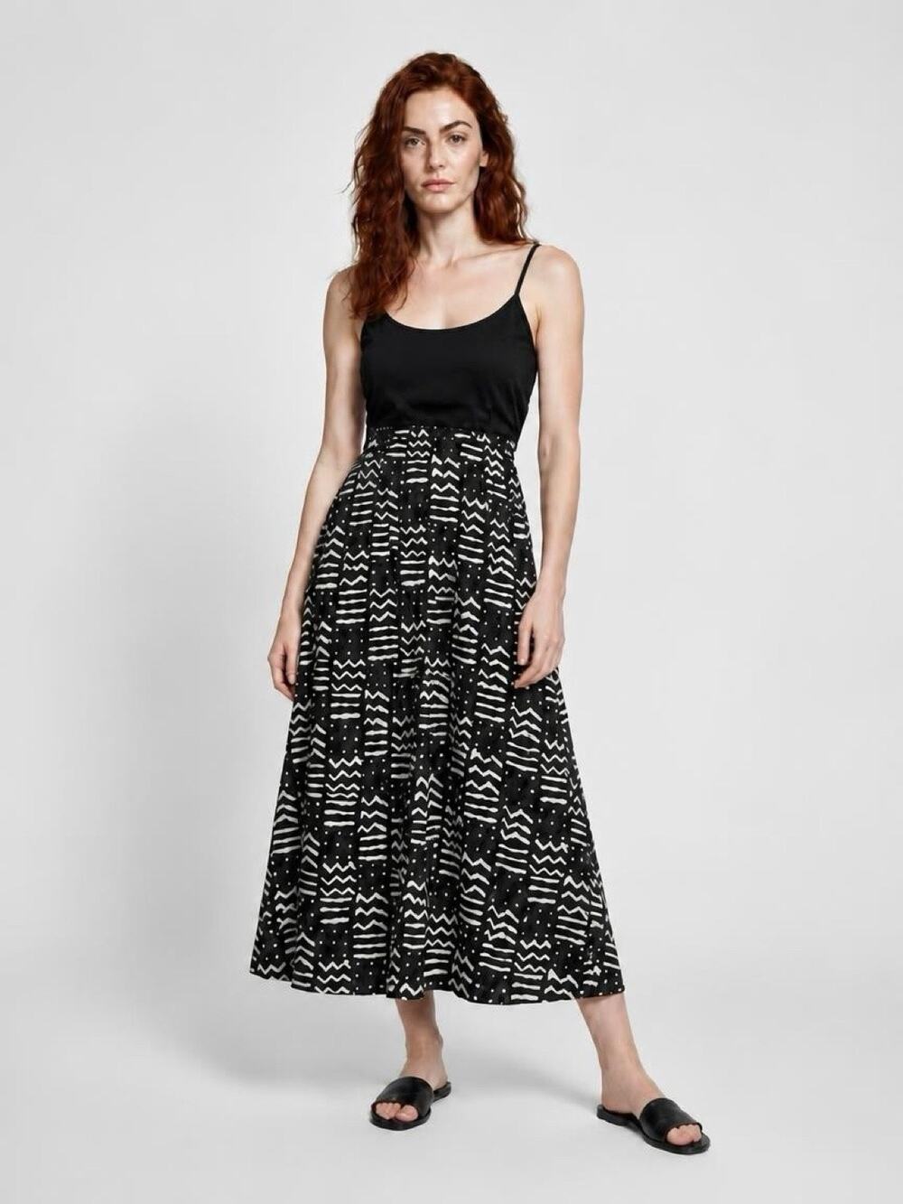 Vintage 1970s Chaus Sport tribal lines print skirt Chaus Sport Size Medium